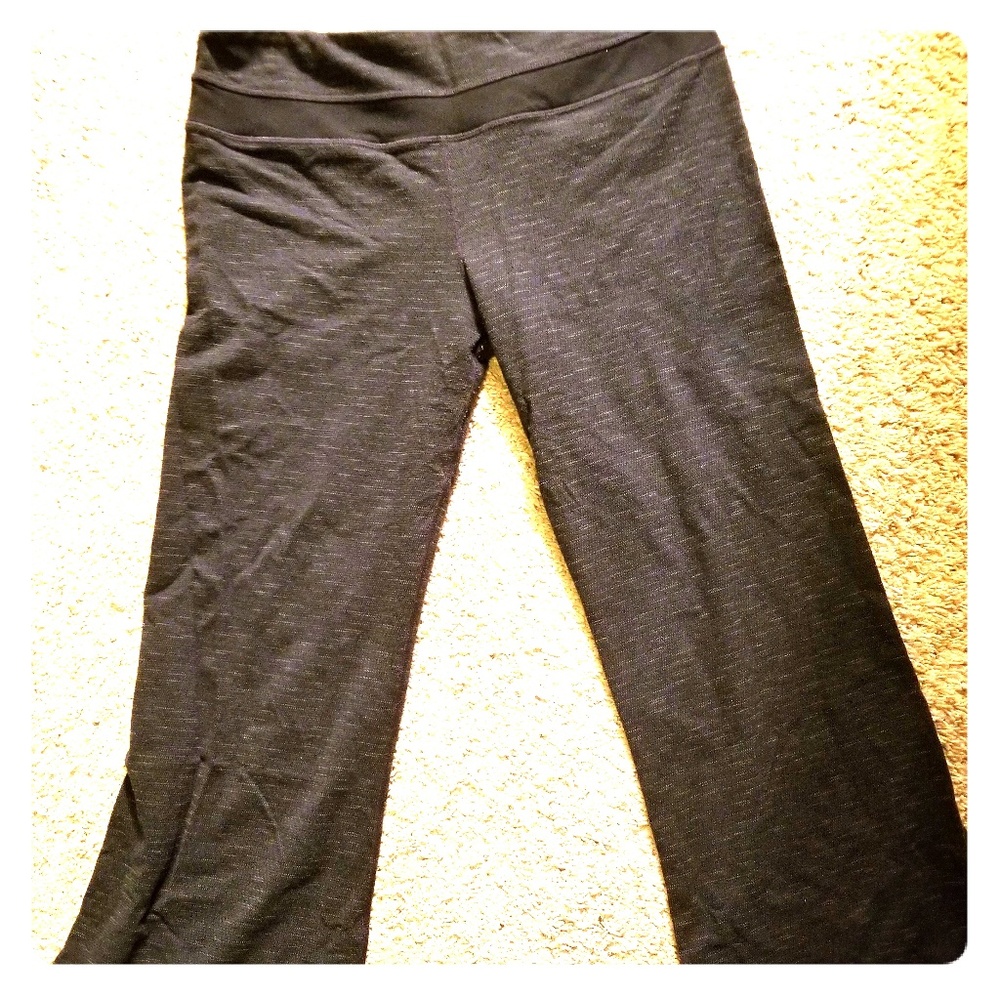 Lululemon pants size 10